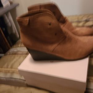 Women Boots